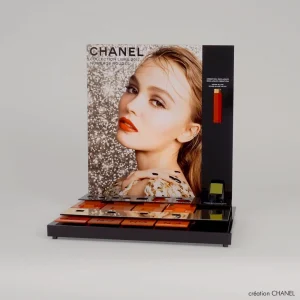 Cosmetic display suppliers